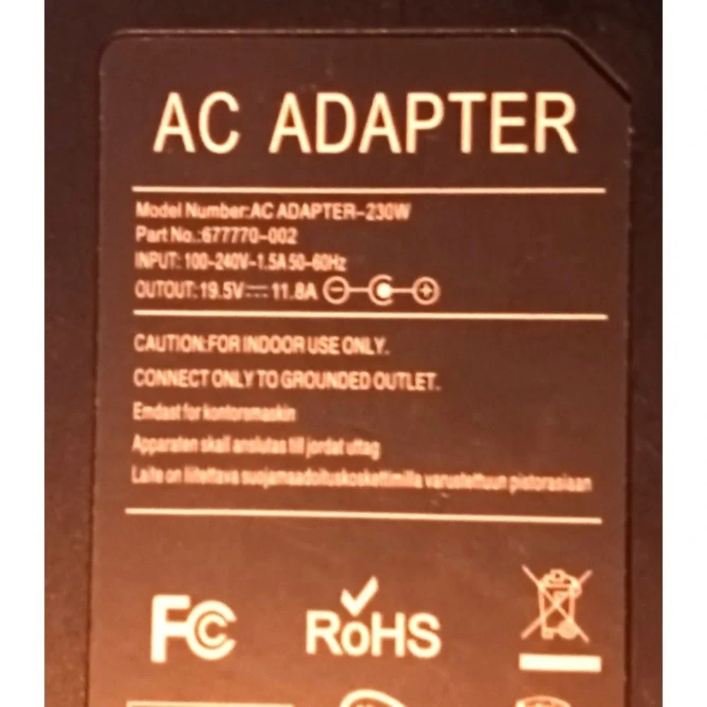 HP 677770-001 / 677770-002 / 613149-001‎ / 693715-001 Power Adapter Charger 65W